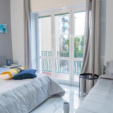 Hostel Partenope Napoli Eksteriør billede