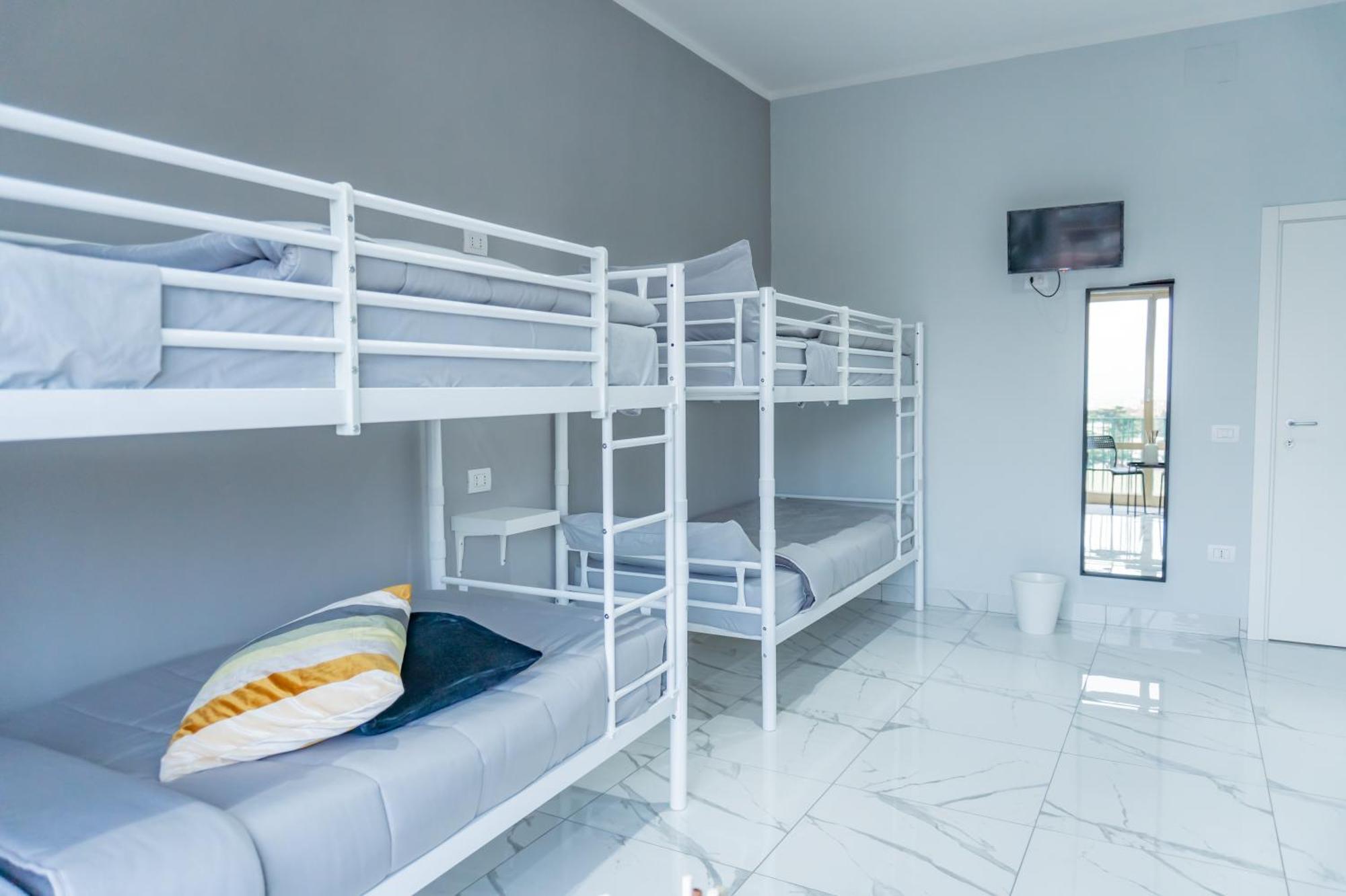 Hostel Partenope Napoli Eksteriør billede