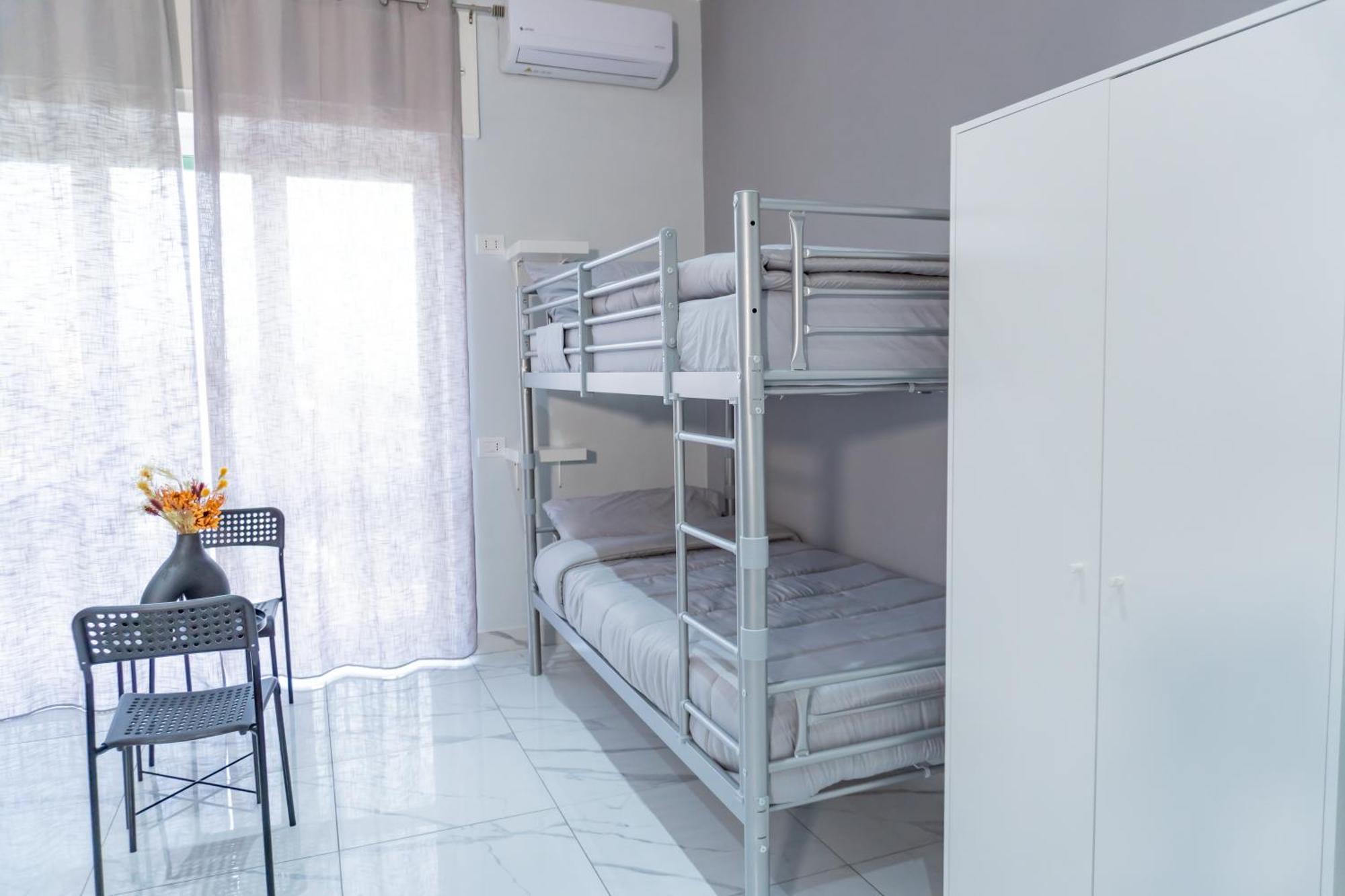 Hostel Partenope Napoli Eksteriør billede