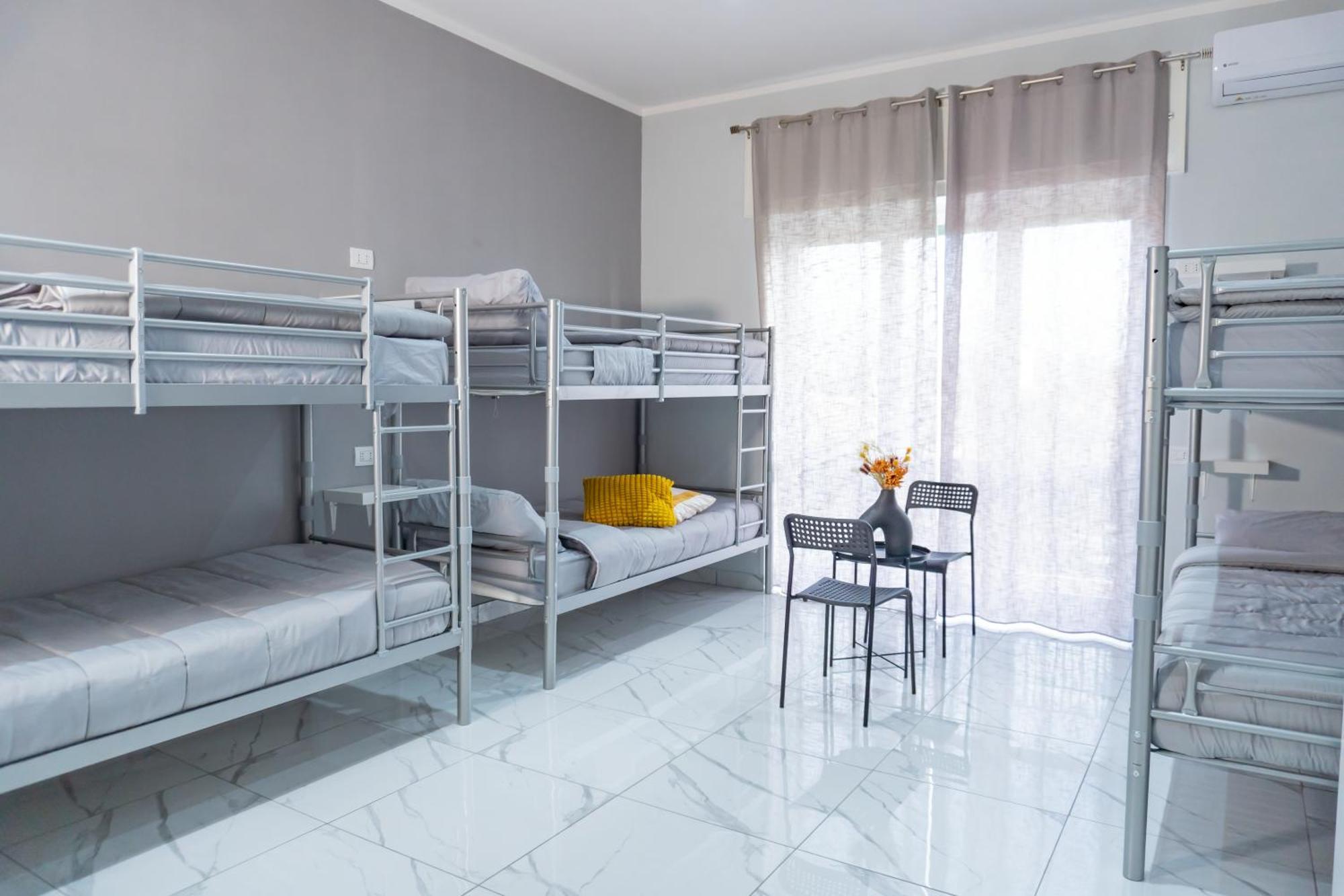 Hostel Partenope Napoli Eksteriør billede