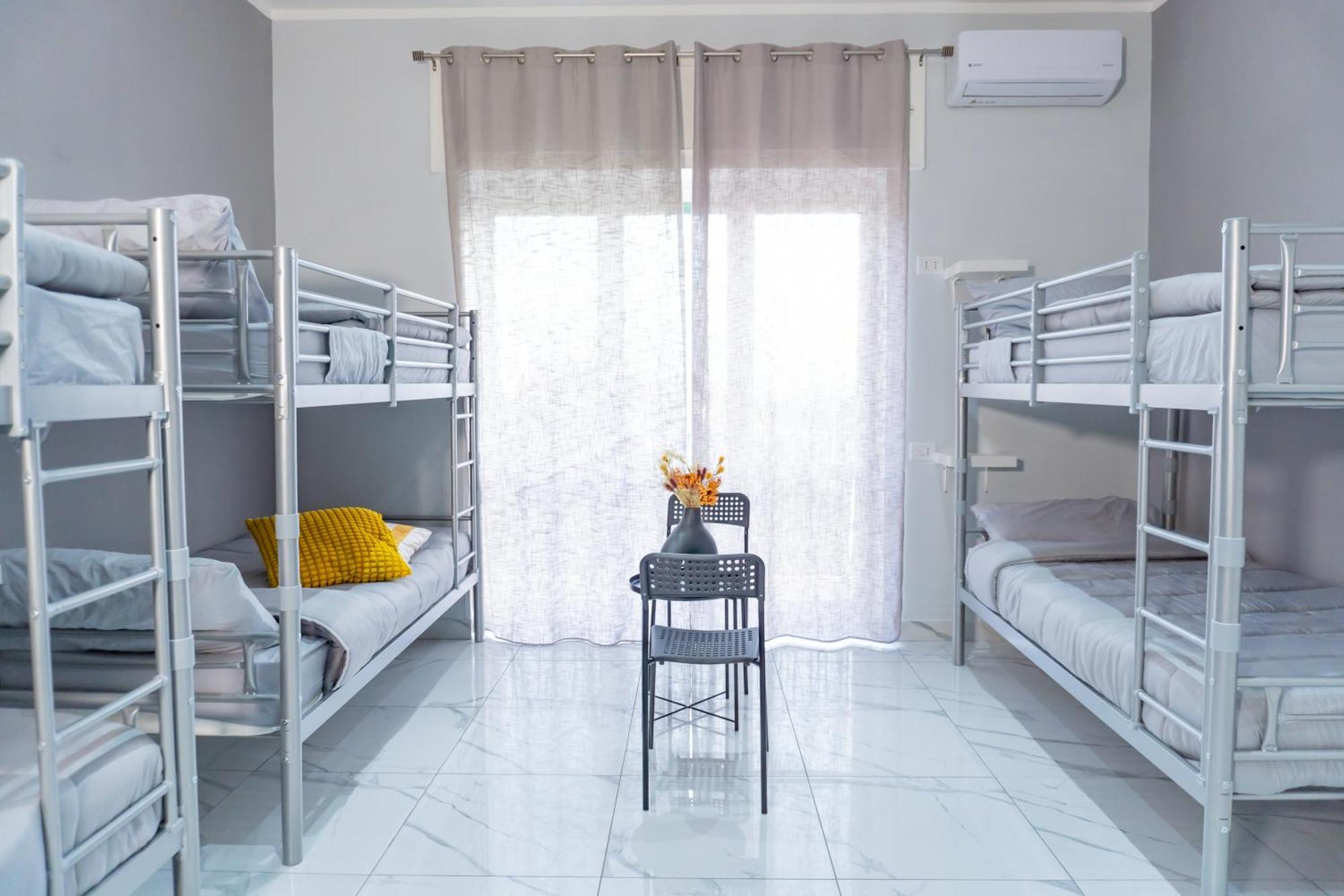 Hostel Partenope Napoli Eksteriør billede